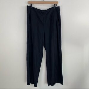 Athleta Black Wide-Leg Cropped Athletic Yoga Pant